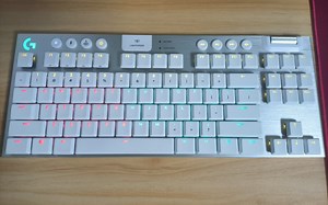 [真感说]罗技g913tk白矮茶轴键盘优缺点测评，好看但只好看