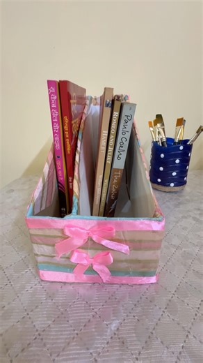 DIY book organiser using cardboard box! Craft idea! 💡