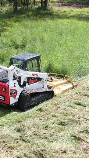 Skid Steer Brush Cutter Pro X | Designed to conquer thick grass, dense brush, and trees up to 10 inches in diameter. With Diamond’s commitment to durability and efficiency, you’ll maximize productivity and minimize downtime. Features: -1 year product warranty -Hardened steel blades easily replaced when damaged -Tri-hex disc provides greater inertia in tough conditions -Compatible with both standard- and high-flow hydraulic machines Visit https://bit.ly/4r4YGMV for more information today! #landma