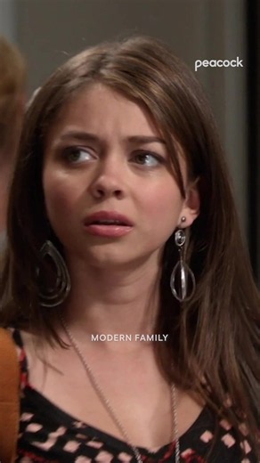 This isn't adding up 🤨 #ModernFamily is streaming on Peacock. #HaleyDunphy #ClaireDunphy #AlexDunphy #Comedy