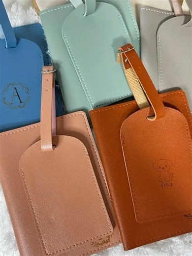 SG travelers, never lose your luggage or passport again lah! ✈️ Custom leather passport cover luggage tag set, durable PU leather with full engraving options. Mark your belongings with names, initials or cute designs, perfect for trips, study abroad and gifting. Your travel safety essential! #SGTravelEssentials #LuggageTag #PassportCover #TravelSafety #SGGiftIdea