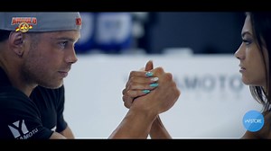 Arm Wrestling: Men vs Woman