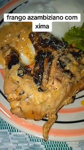 A dona das panelas passando por aqui deixar as delícias , ingredientes, frango, alho, temperos a gosto limão, folhas de louro, caldo , leite de coco , alface cebola .... #mocambique #angola | Nádia Cakés