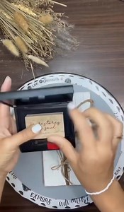 🌼 I can’t believe how cute this turned out! Got jute?! Give this fun spring flower DIY a try! Are you ready for spring?? #crafts #crafting #diyideas #springdecor #dollartreediy | Lee Lexi Creations