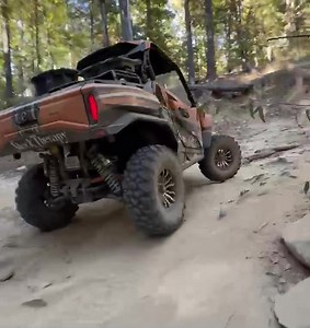 Testing our new Trail Spec valving on the Can-Am Off-Road Commander XT-P. This valving is great for trail riders that want a super plush ride and generally keep speeds under 35MPH. In addition to valving, this Commander also runs a Dual-Rate Spring Kit and @FOX iQS. Big thanks to Carolina Adventure World for the hospitality. More information on our North Carolina shop: https://shocktherapyst.com/blog/huntersville-nc-location-shock-therapy/ UTV Guide / High Lifter Tire and Wheel / Assault Industr