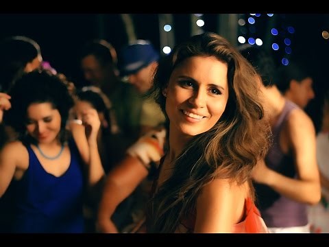 Lia Sophia - Ai menina