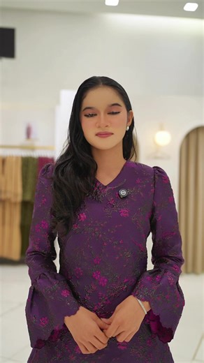 New drop for 2nd campaign is finally here! Join our live petang ni kakau nk tgk all new release .😘