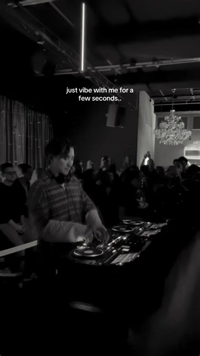 need more emotional deep house with vocals like this