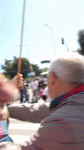 Far-left pro-Putin groups assaulted the President of +Europa, Matteo Hallissey, with pepper spray to tear away his Ukrainian flag during Italy’s Liberation Day.Ukraine represents resistance against fascism, the very principle behind the Liberation Day.Pro-Putin is pro-fascism