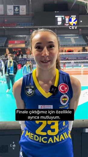 🗣️ Gülce Güçtekin: “Finalde elimizden gelenin en iyisini yapacağımıza inanıyorum.”🟡🔵 Fenerbahçe Medicana’nın liberosu Gülce Güçtekin, Zeren Spor’u 3-1 mağlup ederek finale yükseldikleri karşılaşma sonrası görüşlerini aktardı.