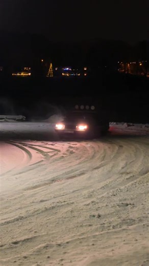 Går ju bra dehär #volvo #vinter #vinterbil #dikesröj #foryоu