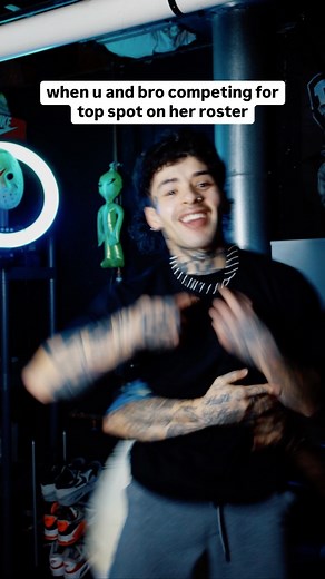 Who do you think she drafted? 😂🏈 #dancesong #reallove #funnyreels #tackle #popmusic | Ruby Jones