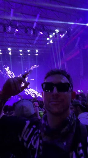 Turbo Famous Blasts Off on Rezz's Insane Drop!