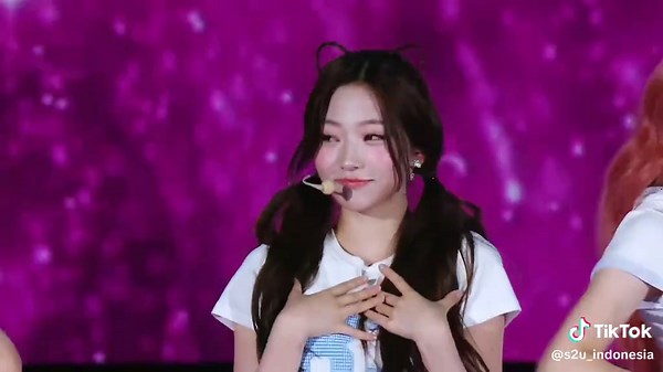 Cover Lagu 'Gee' oleh Hearts 2 Hearts