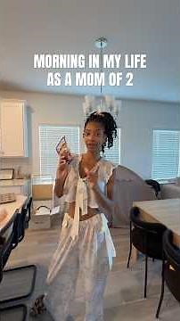 Feeding a pregnant lady is a very serious job 🤣