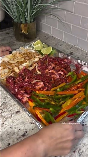 The perfect 30-minute meal (from start to finish) prep beef fajitas! So easy and absolutely