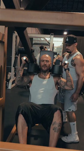 @lockitinfit_ on Instagram: "GETTING IT WITH MY BOYZ...2 TYPES OF PAIN,PAIN OF REGRET OR PAIN OF SUCCESS WHICH ONE YOU PUT YOURSELF THROUGH?"