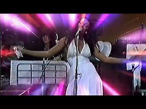 Donna Summer – I Feel Love (Live 1977)