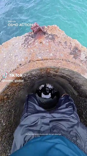 What’s under that pipe? 👀🌊 Turns out… a whole different world. 🐟 No worries—DJI Osmo Action 6 is waterproof up to 20m, so just dive in and explore. ✨ 🎥 @steve_parkour1 #djiosmo #osmoaction #osmoaction6 #djiosmoaction6 #actioncamera #povcamera #pipe #underwater #freediving #diving #diver #extreme #foryou