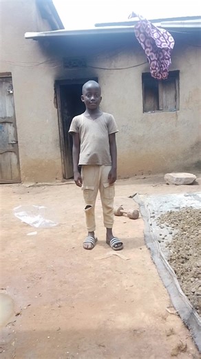 Elyse boy (@elyse.boy3)’s videos with son original - Chino Boy 👑🕺