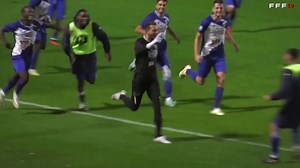 🚨 GOALKEEPER GOAL! 🚨 US Avranches goalkeeper Anthony Beuve scores a stoppage-time equaliser five minutes after saving a penalty 🤯 | Sky Sports Football
