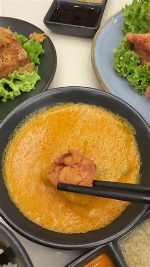 Tiong Bahru Hainanese Chicken Rice Opens Full-Service Restaurant