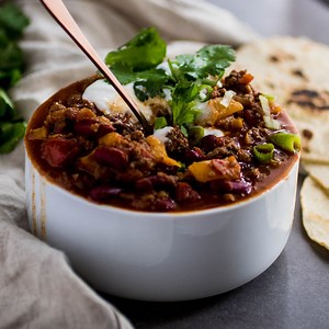 Easy Peach Whiskey Chili