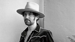 Adanowsky, Beck - Chain Reactionary (Official Video) [Directed by Michel Gondry]