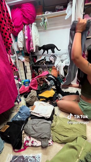 part 1 // are the target bookshelves easy to build? 🥲 might do that | room makeover