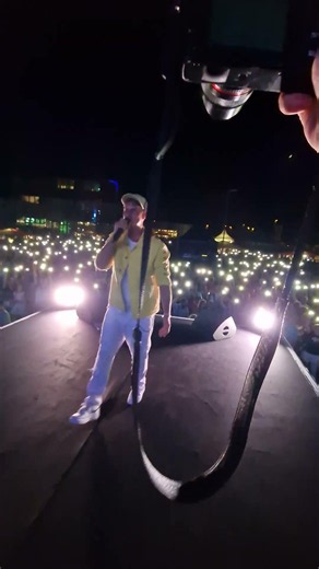 KOMETA Ž𝗶𝗿𝗼𝘃𝗻𝗶𝗰𝗮 in lučke! 🎥🌠 #flirrt #onetake #live #music #ljubezen #love