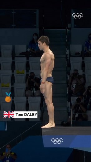 Who remembers these iconic dives from #Tokyo2020? They were #OnThisDay three years ago! #Olympics Tom Daley | Team GB | World Aquatics | Olympics
