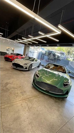 I'll explain all the current Aston Martin models to you!