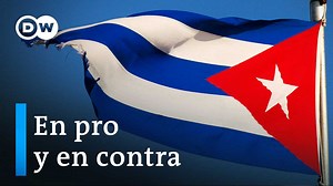 Cuba: la diversidad de las protestas En el mundo unos se manifiestan en contra de la represión y otros a favor del gobierno cubano, y exigen a EE.UU. el fin de su injerencia. Mientras, las autoridades cubanas siguen sin confirmar el número de personas arrestadas tras las protestas del domingo. | DW Español