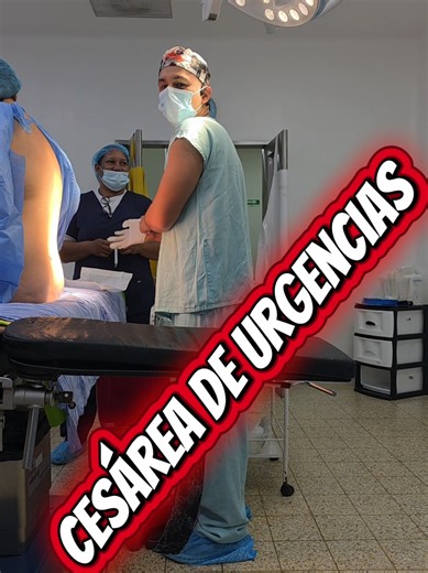 Anestesia raquídea en cesárea de urgencia por preeclampsia severa: técnica de elección por su inicio rápido, adecuada calidad analgésica y menor riesgo de aspiración. Permite un bloqueo sensitivo y motor eficaz, con mínimo paso de fármacos al feto. Requiere monitoreo hemodinámico estricto, control cuidadoso de la presión arterial, manejo juicioso de líquidos y vasopresores, así como vigilancia continua del estado materno-fetal para reducir complicaciones neurológicas, cardiovasculares y obstétri