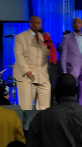 29K views · 750 reactions | GOSPEL LIVE!!! DARRELL MCFADDEN & THE DISCIPLES !!! #idonotowntherightstothissongnormusic #ladysandracorneliuslittle #gospel #GospelRecordingArtist #gospelsingers #gospelquartet #gospelmusic | Sandra Cornelius-Little | Facebook