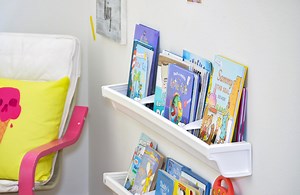 We've been loving these little shelves for years! 殺 Get the details: https://www.anikasdiylife.com/rain-gutter-bookshelves/ | The DIY Life with Anika | Facebook