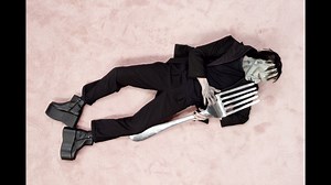 Throughout his practice, Alex Da Corte searches to reconsider the cultural objects that leave lasting marks on our visual world. “I don't know if I'll ever fully understand it, but I know that one puts things into the world because they want to ask questions,” says the artist in our new Season 11 episode “Everyday Icons.” “And I hope I learn something new.” Dressed as Rrose Sélavy, the alter-ego of artist Marcel Duchamp, the artist lip-syncs to a Stevie Wonder cover of “(They Long To Be) Close T