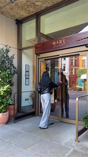 Our home for Amour à Soi 🤍 An intimate Galentine’s floral bouquet-making & self-love workshop by Collectif Sérénité, in collaboration with The Floral Unit 💐 📍 Hart Shoreditch Hotel, Curio Collection by Hilton 🗓 Sunday 15 February ⏰ 3–6pm 🎟 £25 booking fee 👥 Limited guests A calm, beautiful space to slow down, create, and connect. Tickets via link in bio ✨ #galentines #community #bouquetmakingworkshop #london #shoreditch