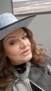 La Antena stars la Madalin ionescu invitata în emisiunea Viata fara filtru. În citeva minute... Imediat adică. Va pup. Zi binecuvântată! | Maria Buza