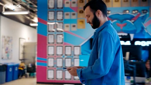 Massive productions Constant coordination No second chances See how MrBeast’s team uses Slack to plan, decide, and execute videos where there are no reshoots. https://sforce.co/462OE62 | Slack