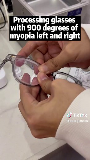 Myopia Glasses with High Index Lenses and UV Protection