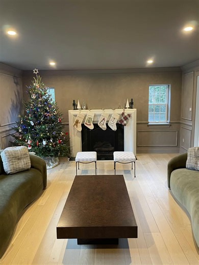 Limewash going up on these walls. All about slowing things down and letting the material do what it’s meant to do. Proper prep, multiple passes, and a lot of attention to movement and tone so the finish feels soft and lived-in, not painted on. The light changes throughout the day and the walls respond right along with it — that’s the beauty of lime. Subtle variation, depth you can’t fake, and a finish that fits the space instead of overpowering it. This is why we love limewash. Painting & paperh