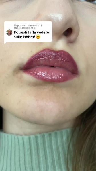 Showcasing Glossy Red Lips in Stunning Detail