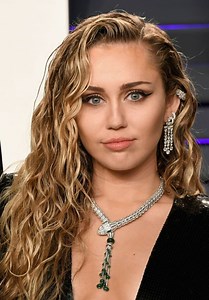 Miley Cyrus – 2019 Vanity Fair Oscar Party • CelebMafia