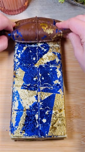 24 karat blue and gold leaf Dubai Chocolate reveal💖✨🍫 #asmr #amsrfood #easy #howto #chocolate