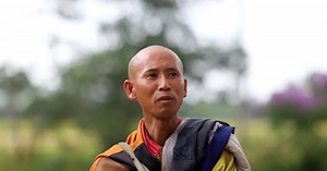 Cuộc du hành cưỡng bức với sư Minh Tuệ, và những điều nhìn thấy