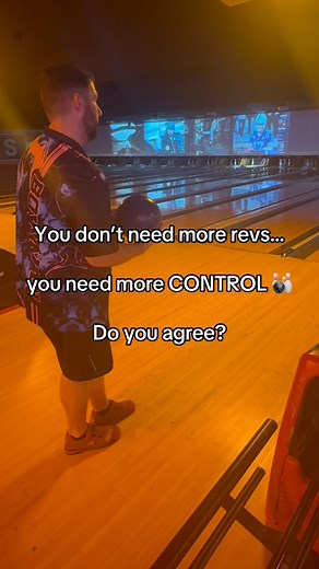 Everybody thinks they need more revs to score higher in bowling… but most bowlers actually need better control, better feel, and a smoother roll. Do you agree or disagree? Drop your take 👇 #bowling #bowlingtips #bowlingcoach #bowlingform #bowlinglife | T1M B. Bowling