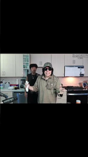 TWITCH CLIP: Larray Did Not Like The Mexican Food He Made With Quackity And Tries To Hide It