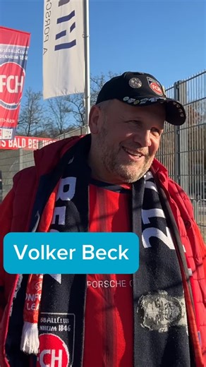 Hohenloher Tagblatt on Instagram: "Volker Beck aus Gerabronn verpasst kaum ein Spiel des 1. FC Heidenheim - sein Sohn Adrian Beck spielt seit einigen Jahren mit dem Verein in der Fußball-Bundesliga. ⚪️🔴🔵 ⚽️ Auch Ende November beim Heimspiel gegen Borussia Mönchengladbach war Volker Beck live dabei. 🥅 🏟️ Wie sieht ein Stadionbesuch für den stolzen Papa aus? 👉 Die ganze Reportage lest ihr morgen in unseren drei Zeitungen und am Wochenende online - den Link dazu findet ihr in der Bio! #fch #bu