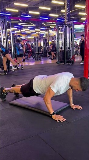 FLEXAO DE COTOVELO NO CHAO